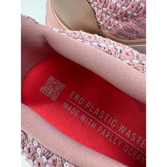 Adidas Ultraboost 5.0 DNA Women's Pink Running Shoes Size 8 Missing Laces - Picture 5 of 12